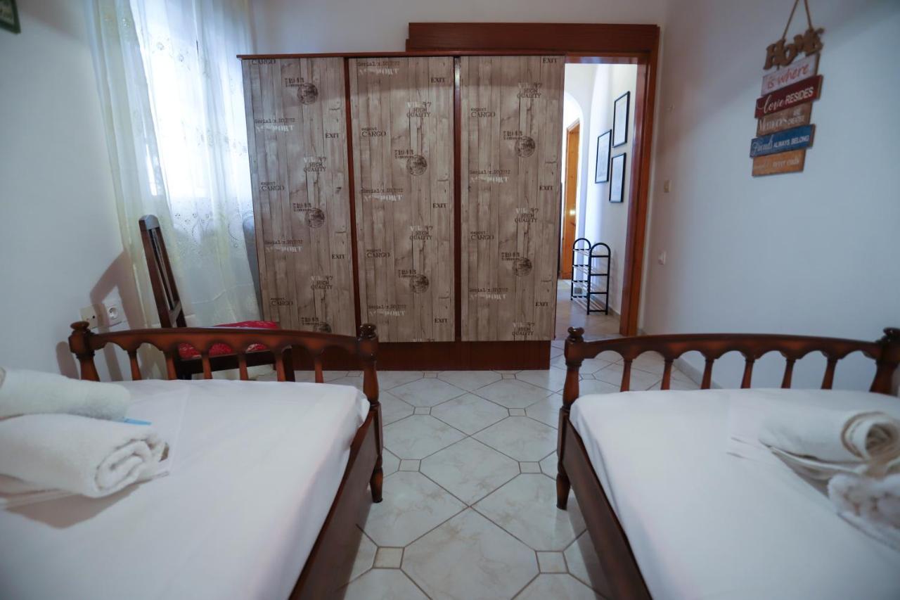 Family House At Corfu Town Apartment ภายนอก รูปภาพ